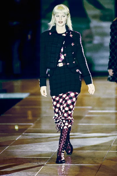 Look 24